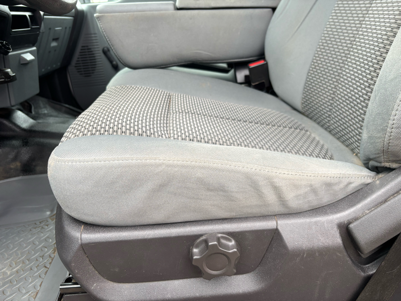 Ford Super Duty F-250 SRW 4WD Crew Cab 172" XL 2015