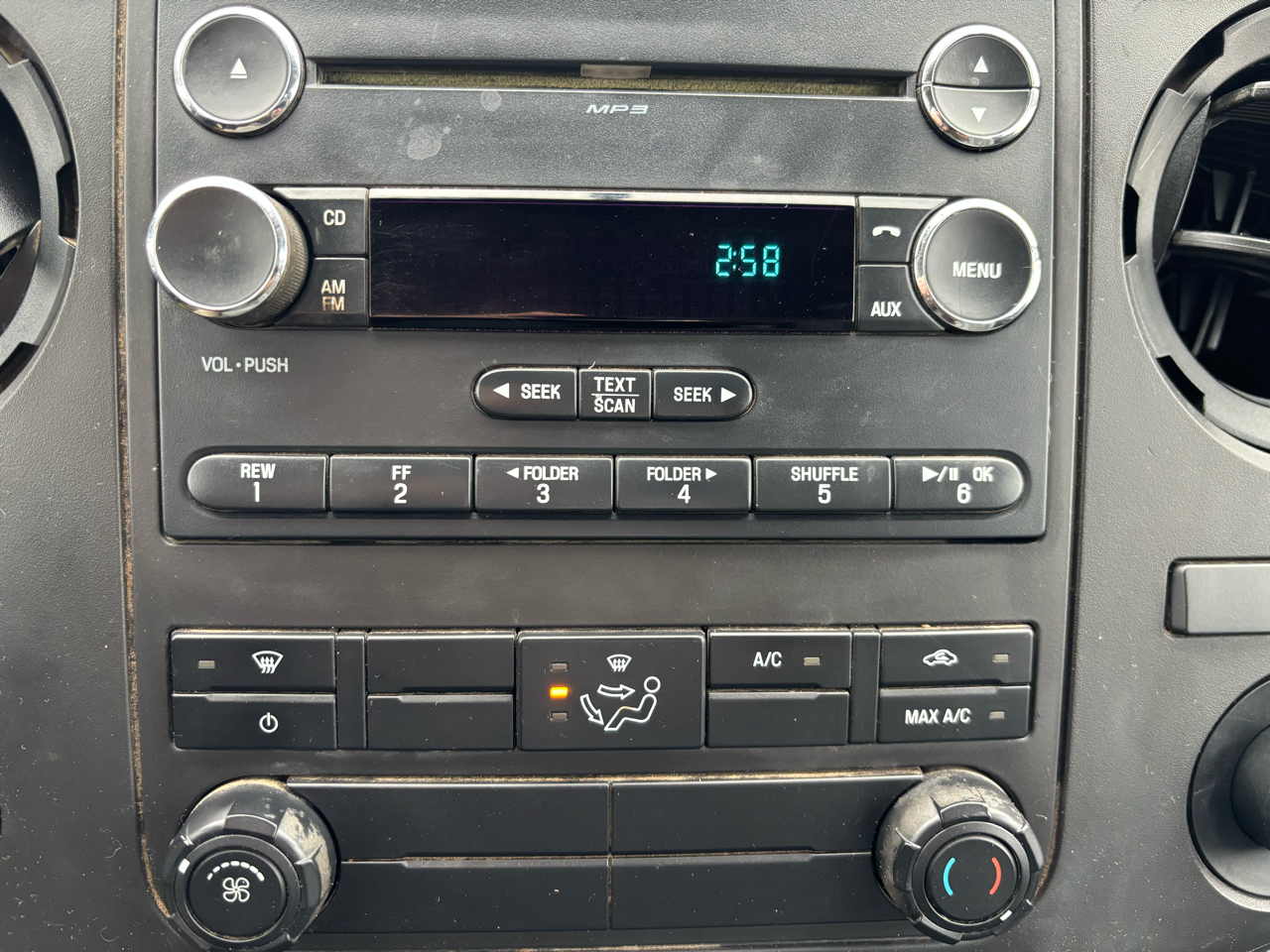 Ford Super Duty F-250 SRW 4WD Crew Cab 172" XL 2015