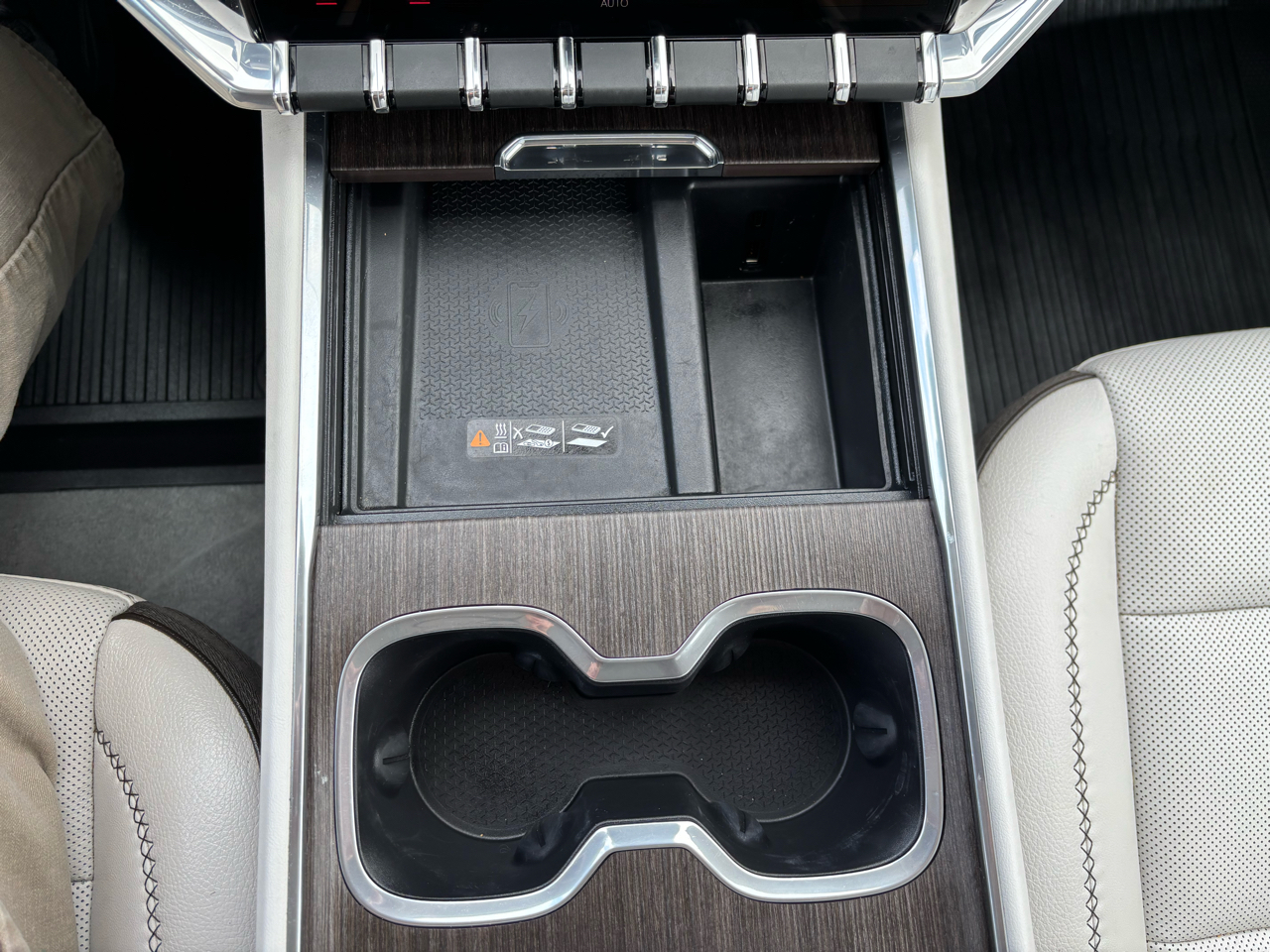 GMC Acadia AWD 4dr Denali 2024