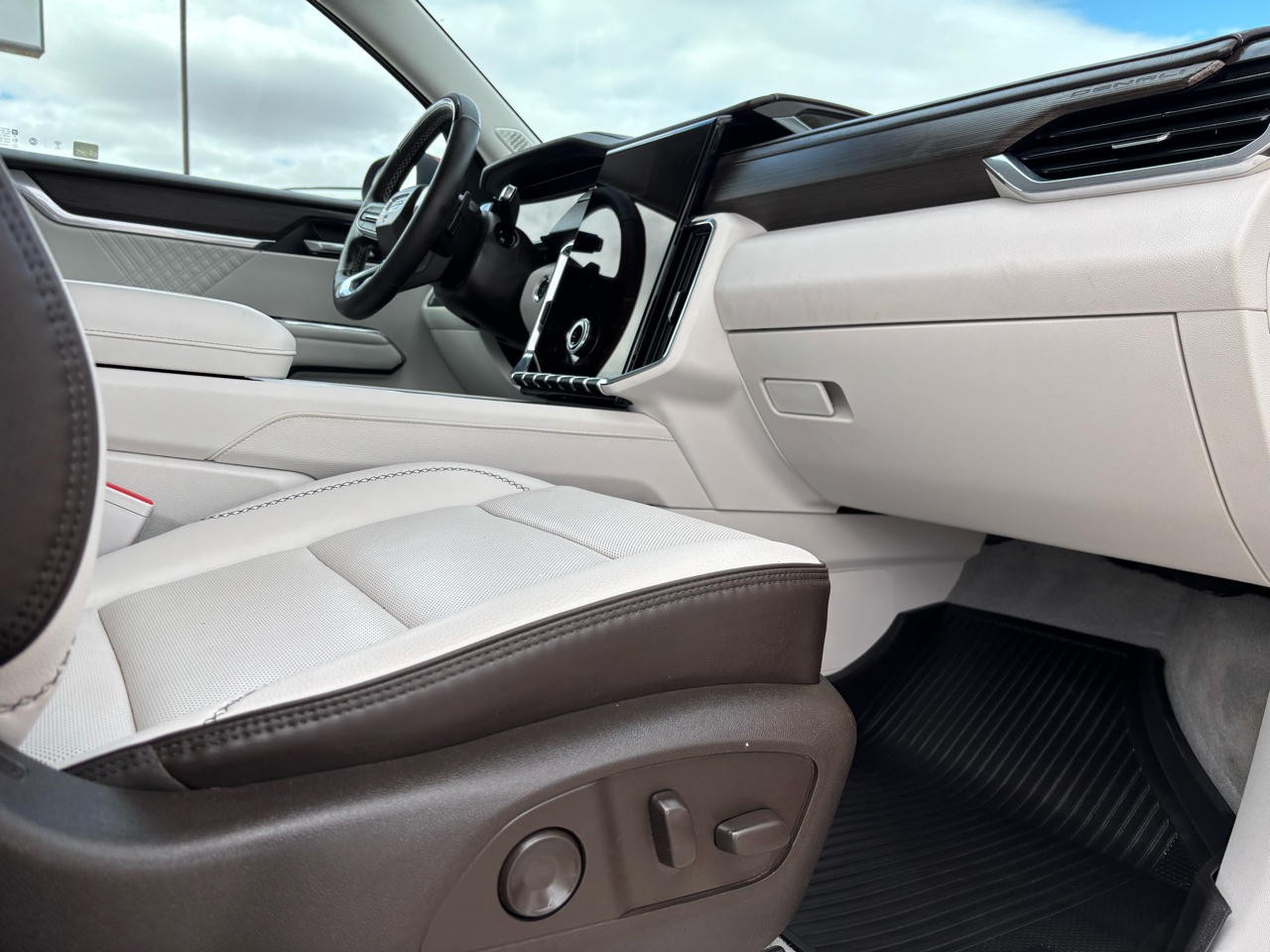 GMC Acadia AWD 4dr Denali 2024