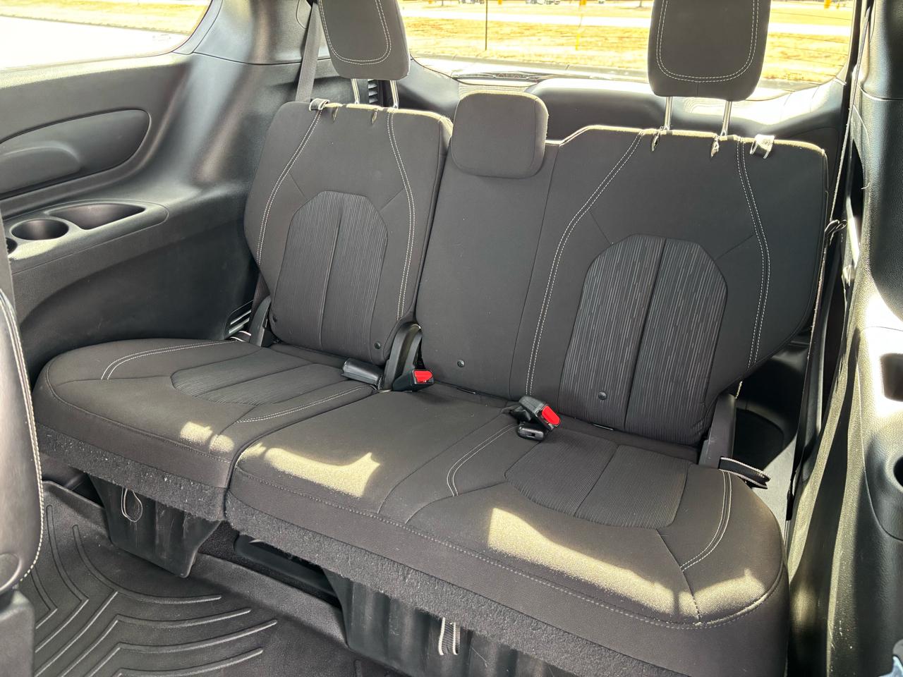 Chrysler Pacifica Touring AWD 2021