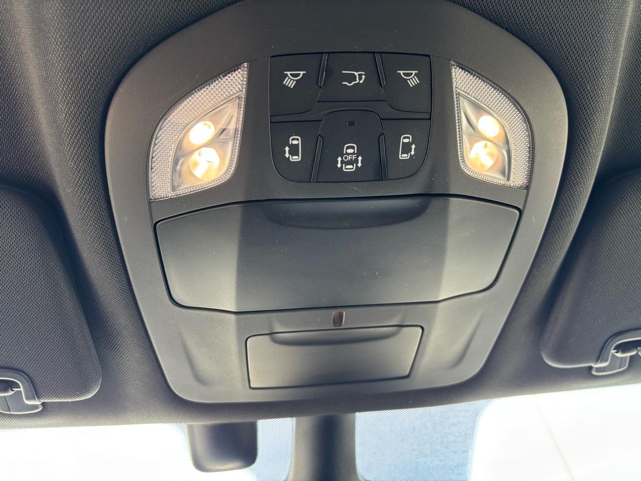 Chrysler Pacifica Touring AWD 2021