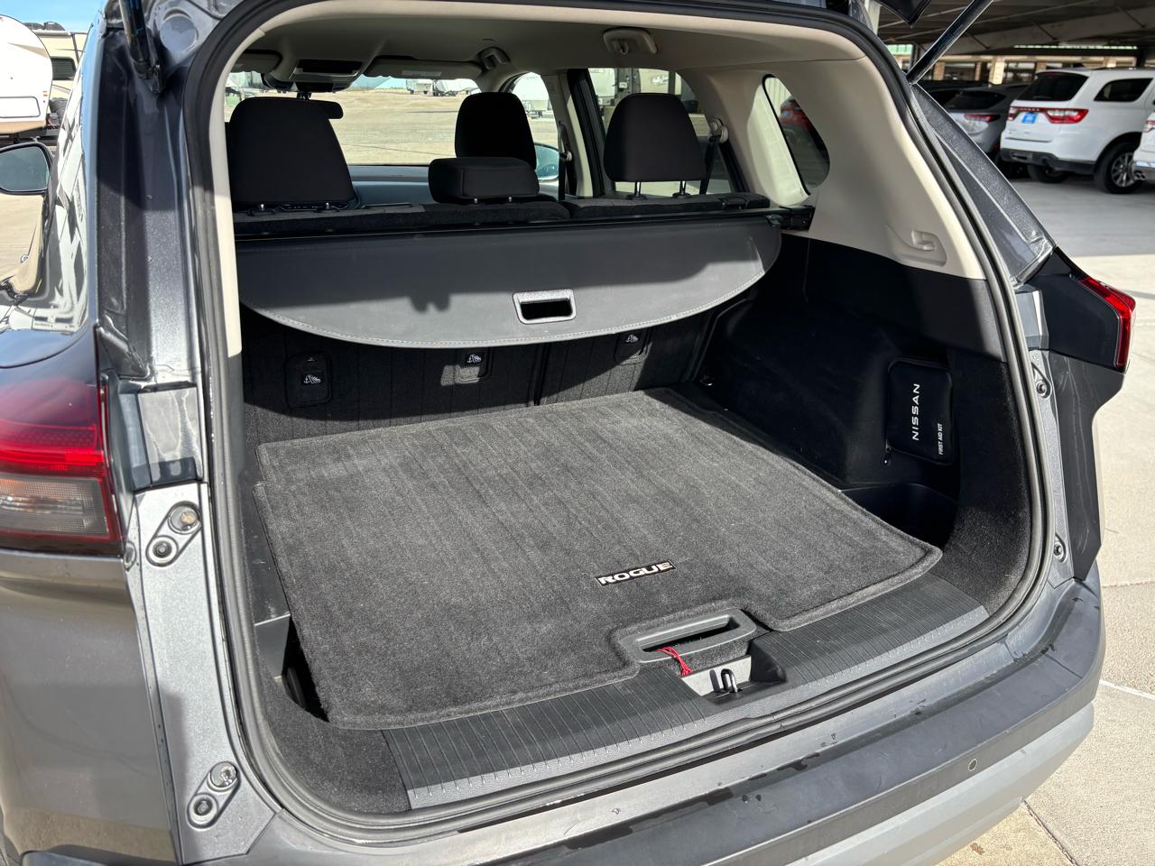 Nissan Rogue AWD SV 2022