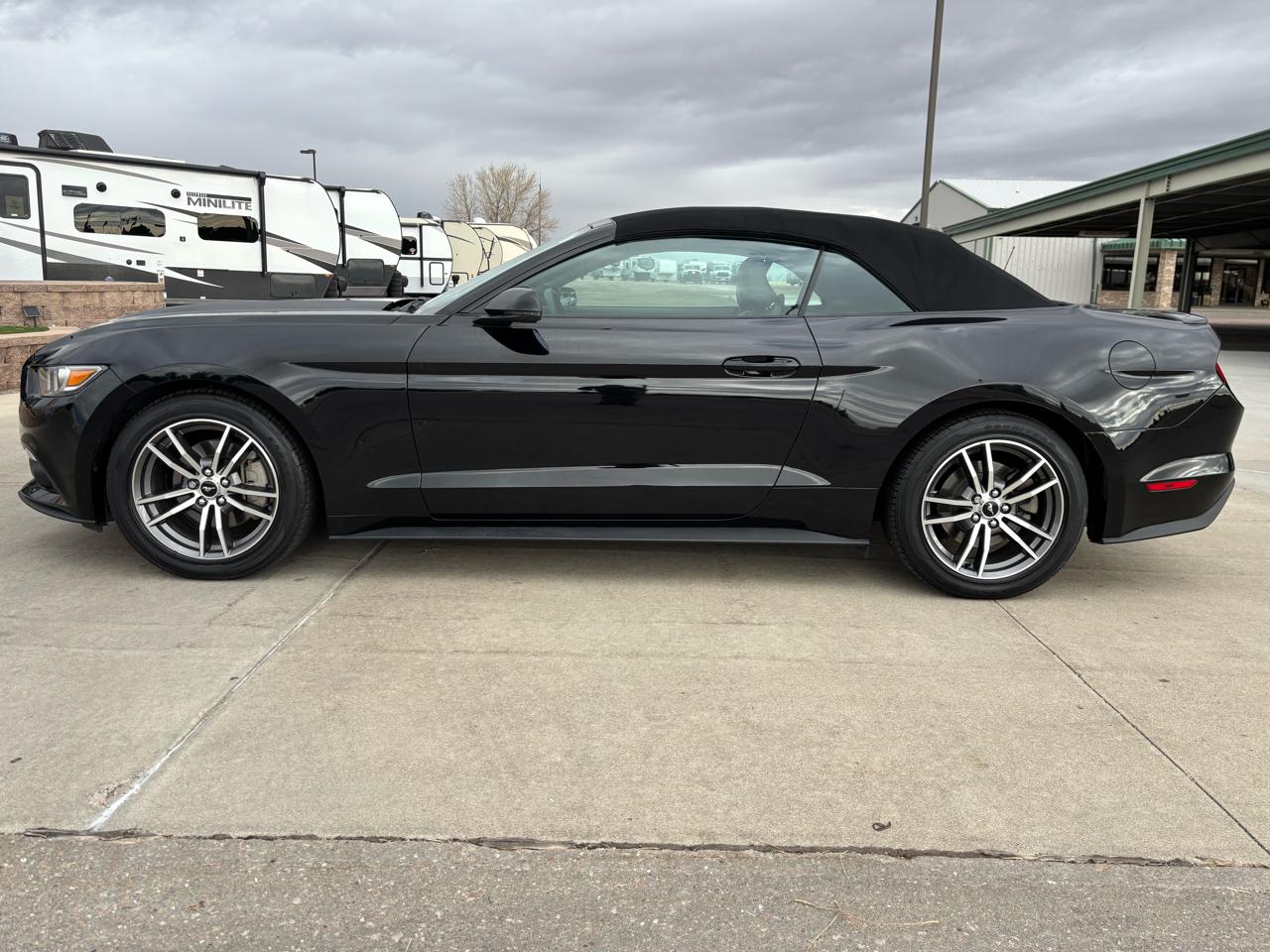 Ford Mustang EcoBoost Premium Convertible 2017