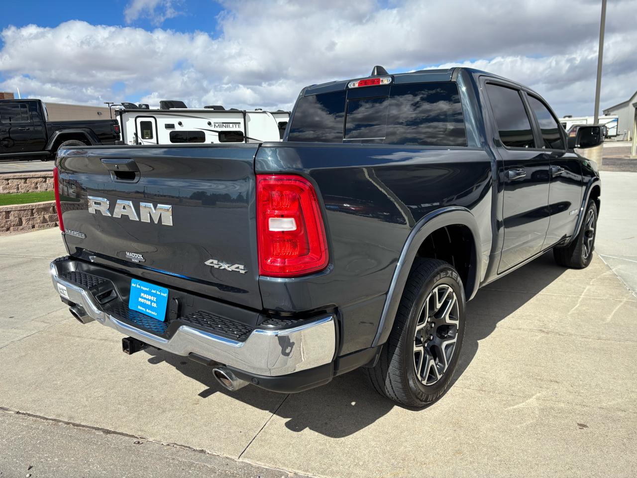 RAM 1500 Laramie 4x4 Crew Cab 5'7" Box 2025