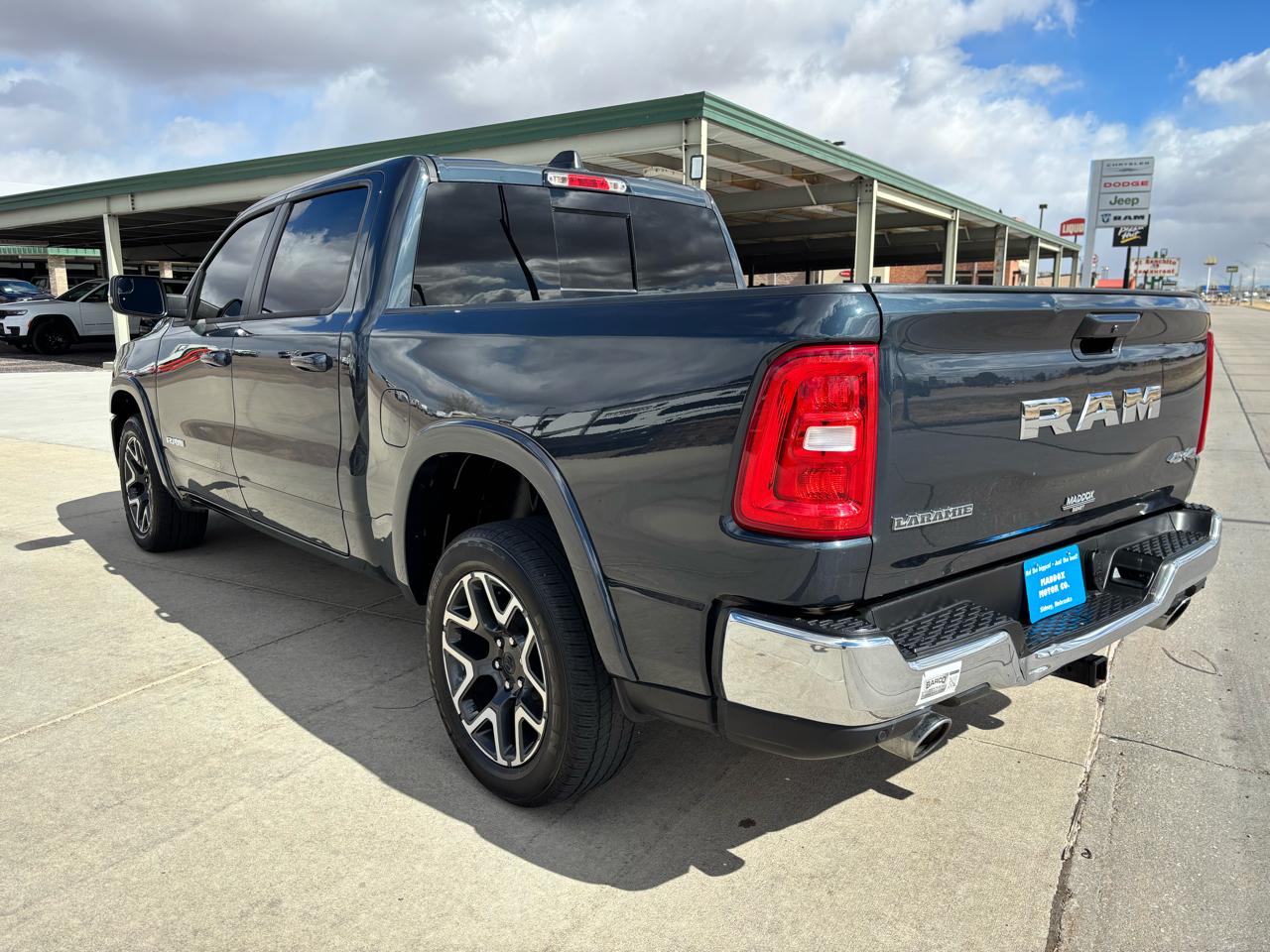 RAM 1500 Laramie 4x4 Crew Cab 5'7" Box 2025