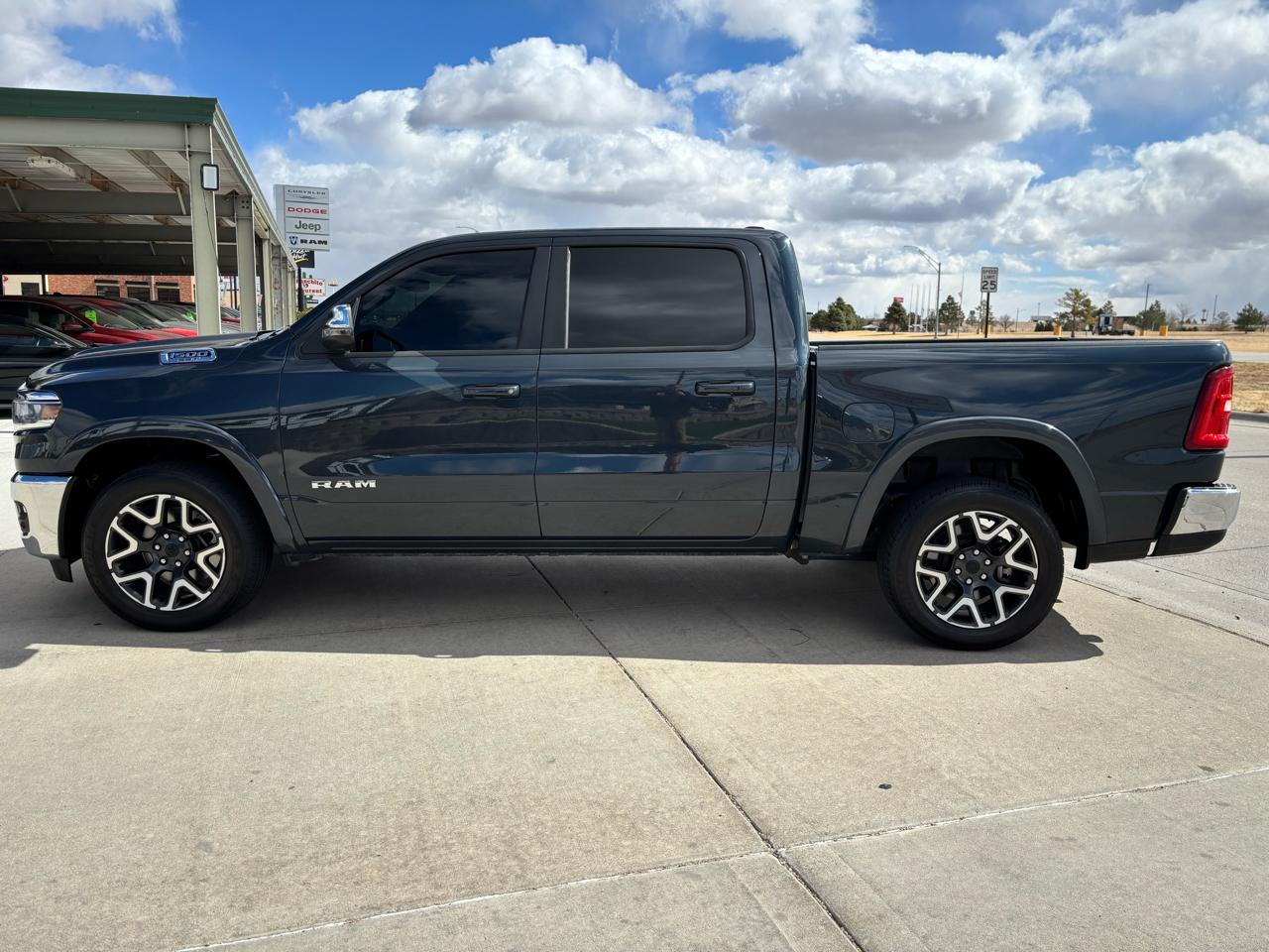 RAM 1500 Laramie 4x4 Crew Cab 5'7" Box 2025