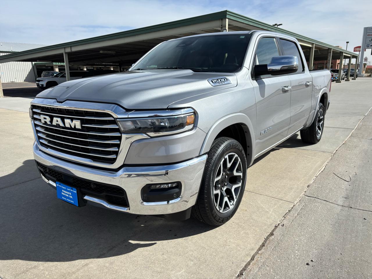 RAM 1500 Laramie 4x4 Crew Cab 5'7" Box 2025