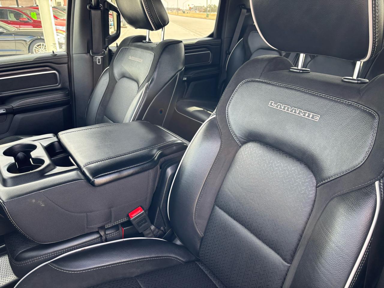 RAM 1500 Laramie 4x4 Crew Cab 5'7" Box 2025