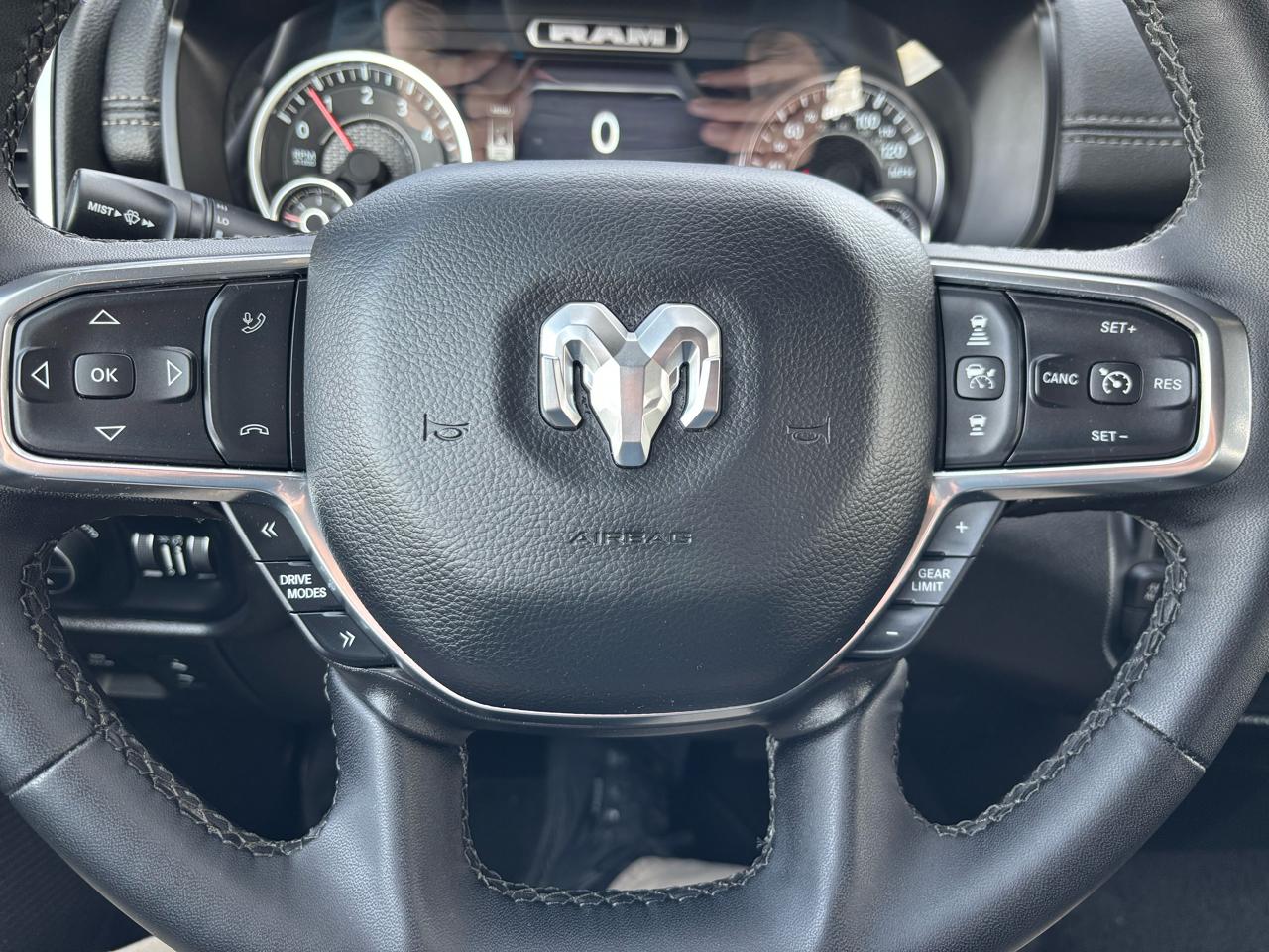 RAM 1500 Laramie 4x4 Crew Cab 5'7" Box 2025