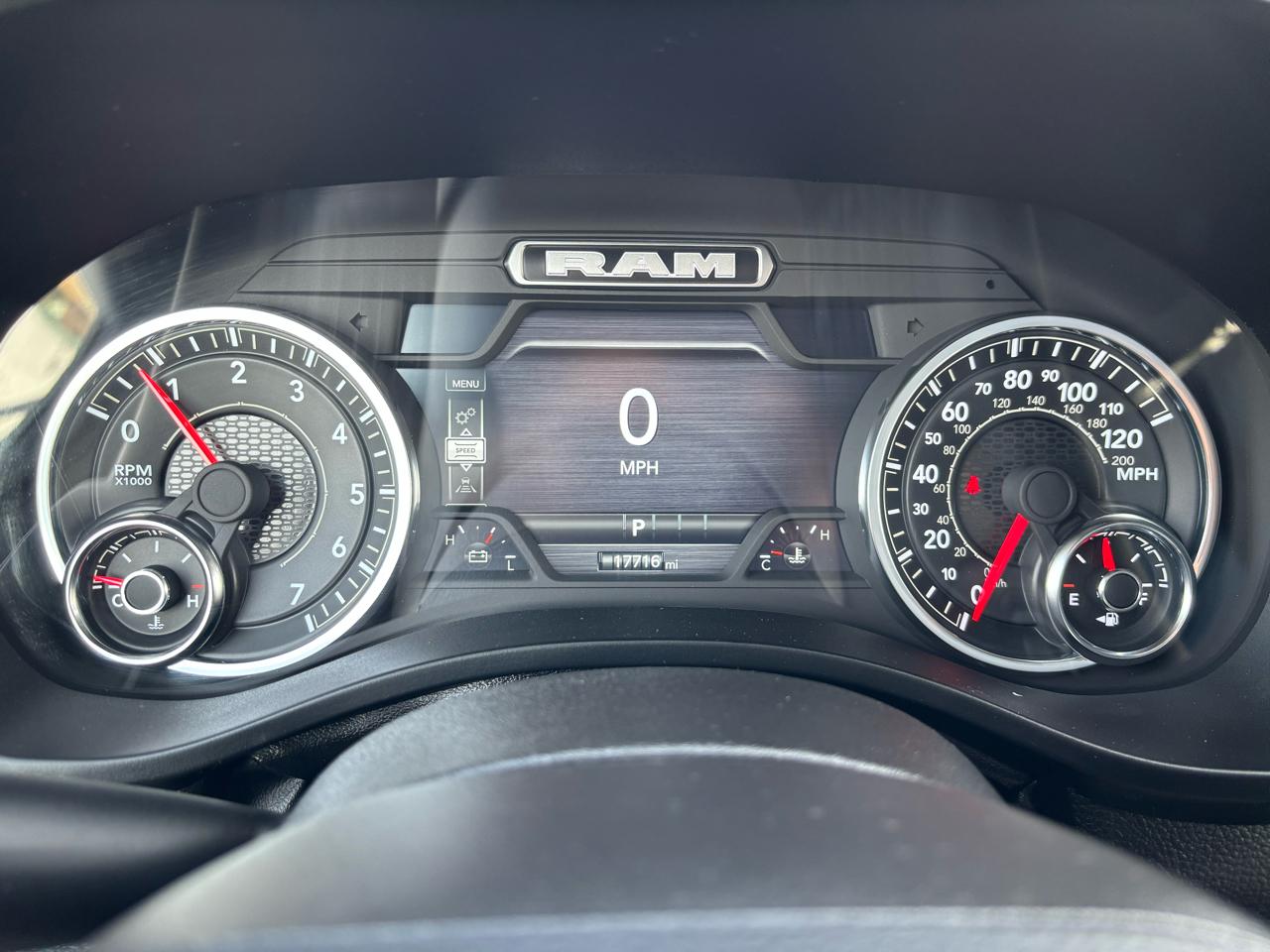 RAM 1500 Laramie 4x4 Crew Cab 5'7" Box 2025