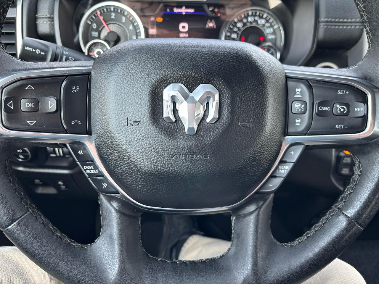 RAM 1500 Laramie 4x4 Crew Cab 5'7" Box 2025