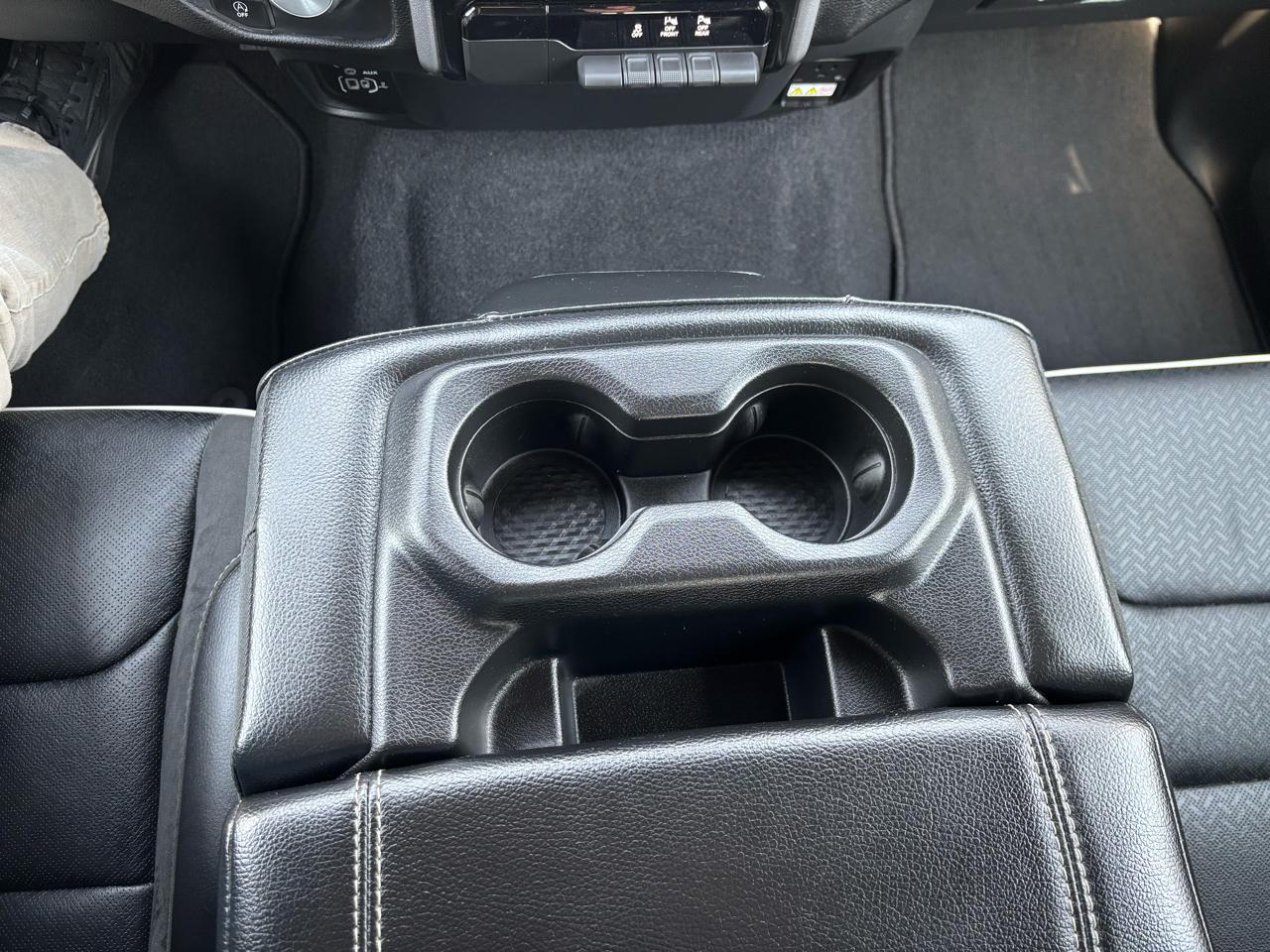 RAM 1500 Laramie 4x4 Crew Cab 5'7" Box 2025