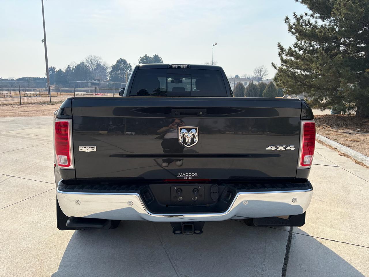 RAM 3500 Laramie 4x4 Crew Cab 8' Box 2017