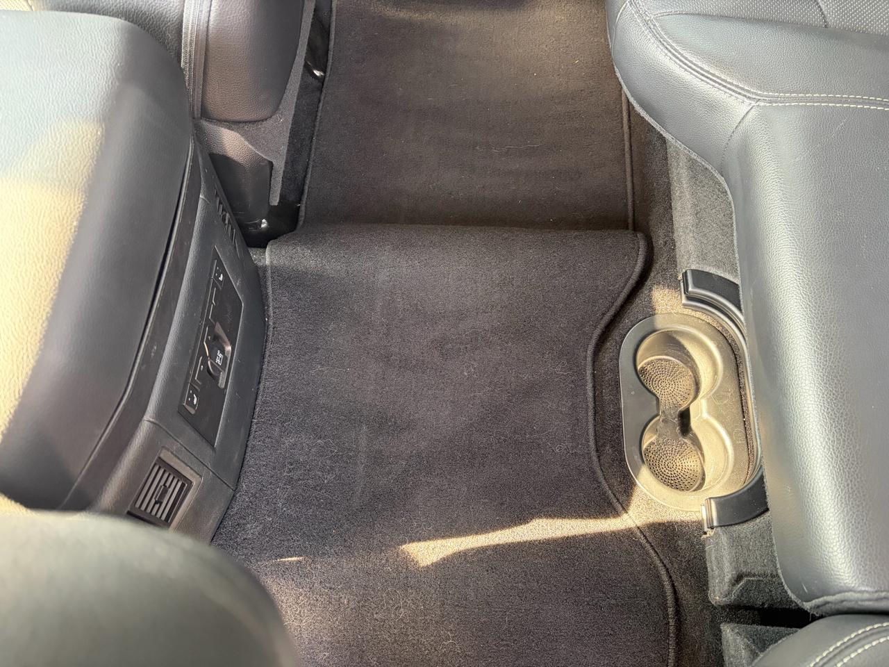 RAM 3500 Laramie 4x4 Crew Cab 8' Box 2017