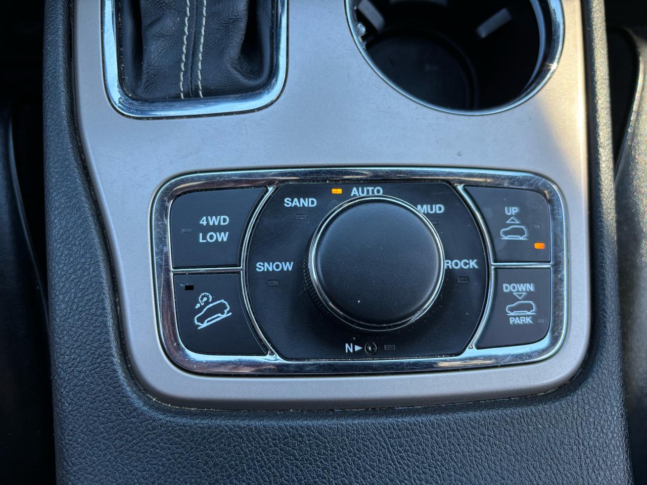 Jeep Grand Cherokee 4WD 4dr Overland 2016