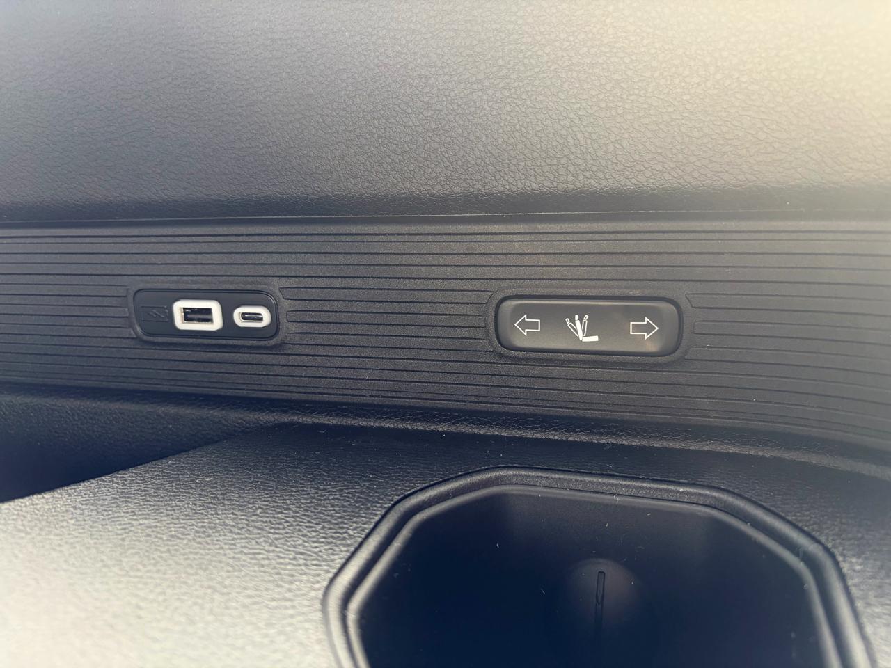 Jeep Grand Wagoneer 4x4 2026