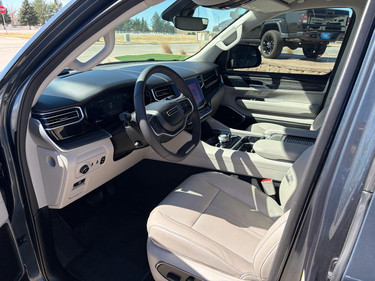 Jeep Wagoneer Series II 4x4 2022