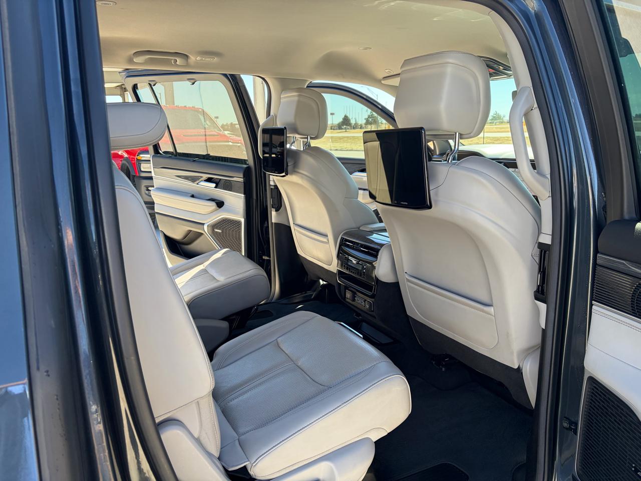 Jeep Wagoneer Series II 4x4 2022