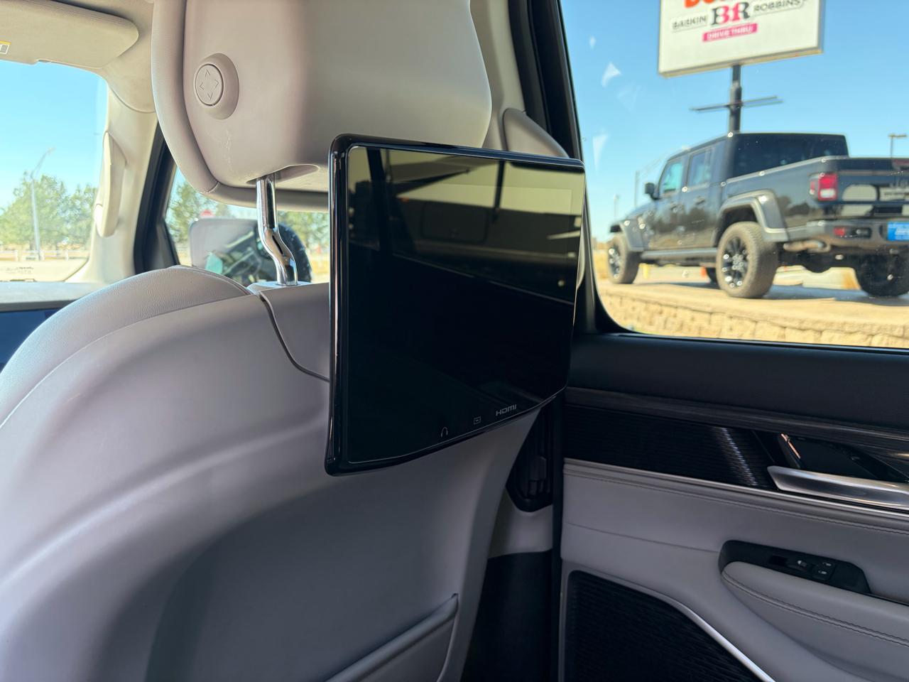 Jeep Wagoneer Series II 4x4 2022