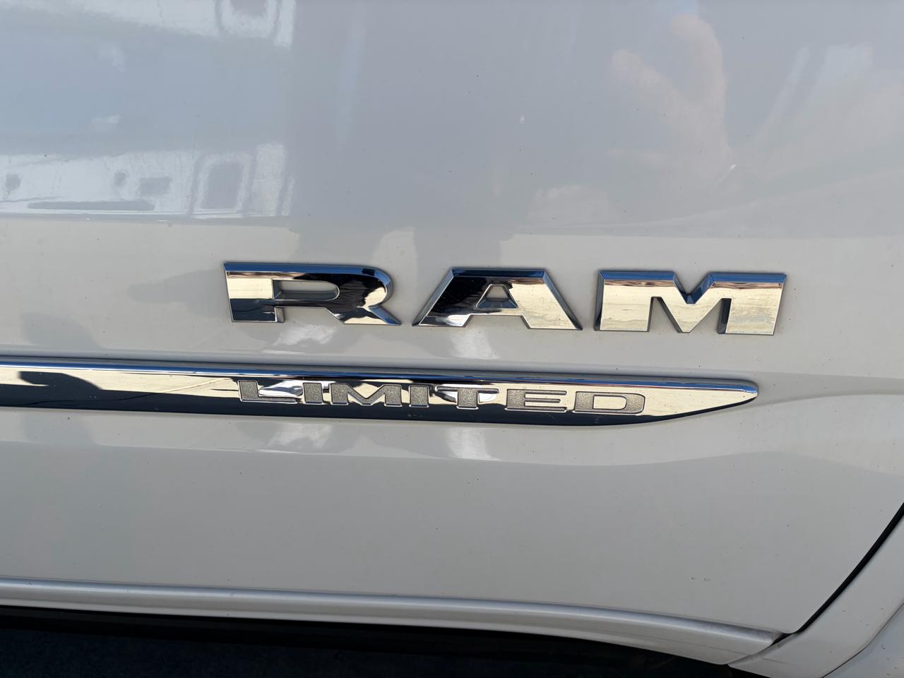 RAM 1500 Limited 4x4 Crew Cab 5'7" Box 2019