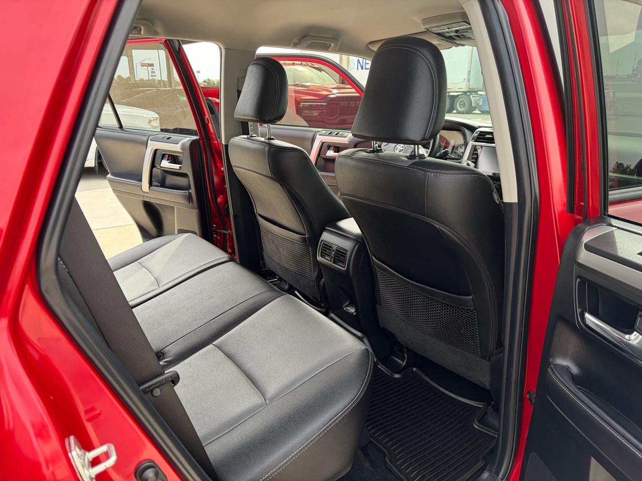 Toyota 4Runner SR5 Premium 4WD (Natl) 2024