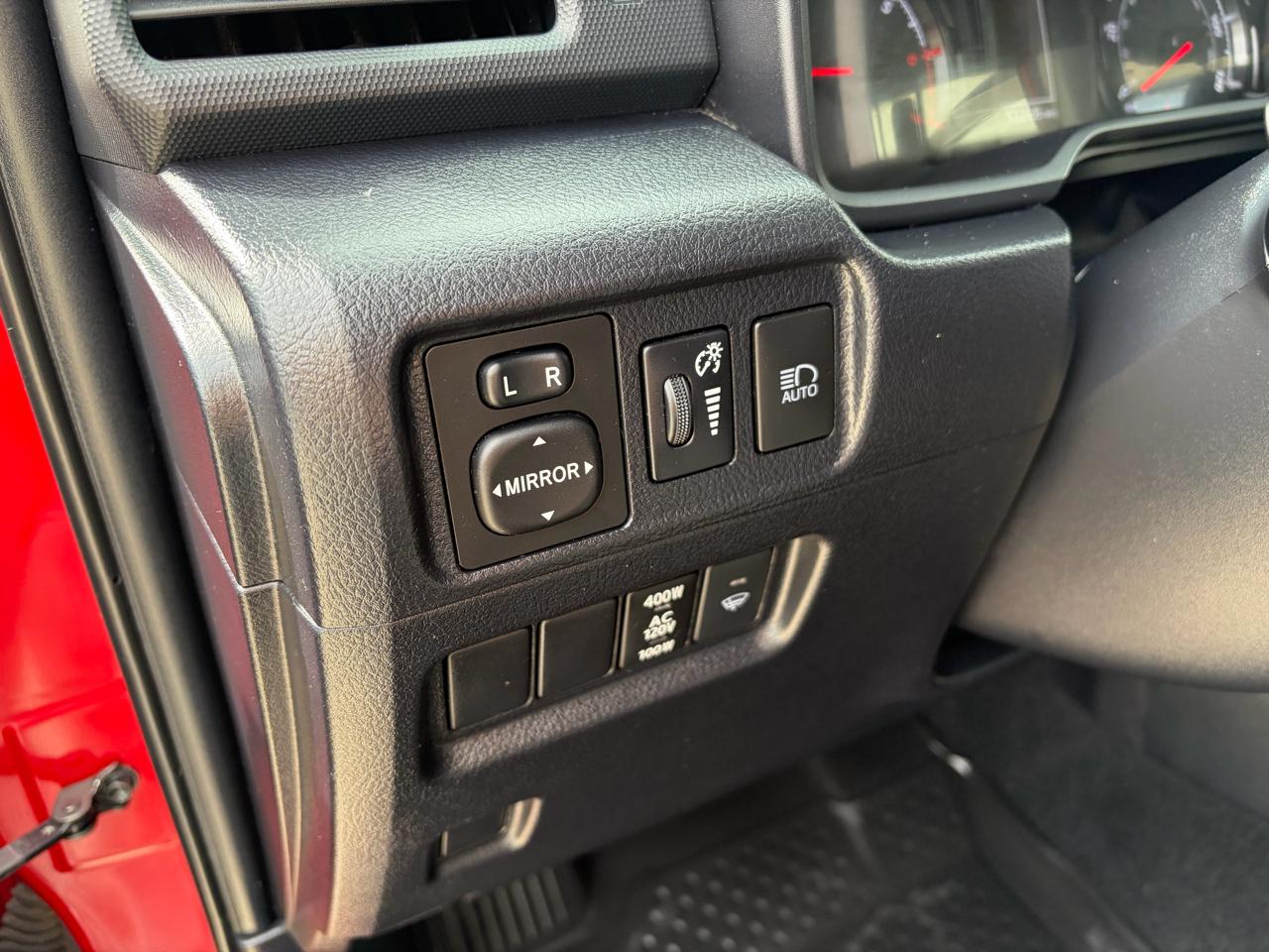 Toyota 4Runner SR5 Premium 4WD (Natl) 2024