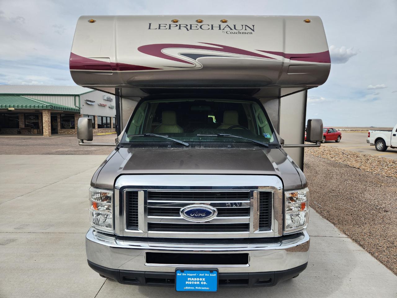 Coachmen Leprechaun  2014