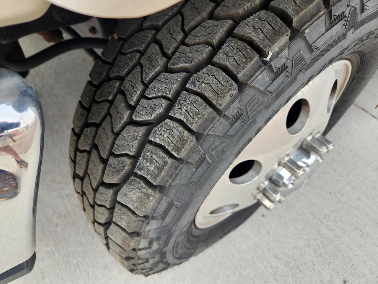 Coachmen Leprechaun  2014