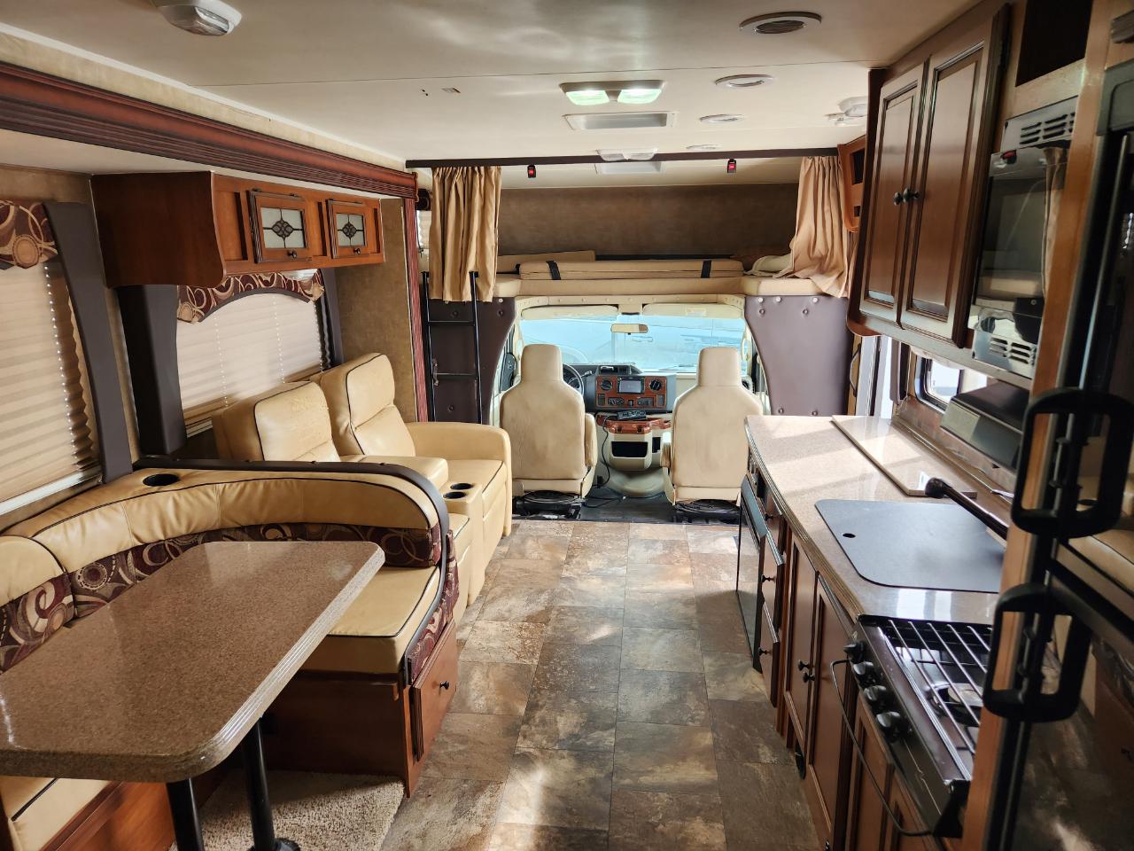 Coachmen Leprechaun  2014