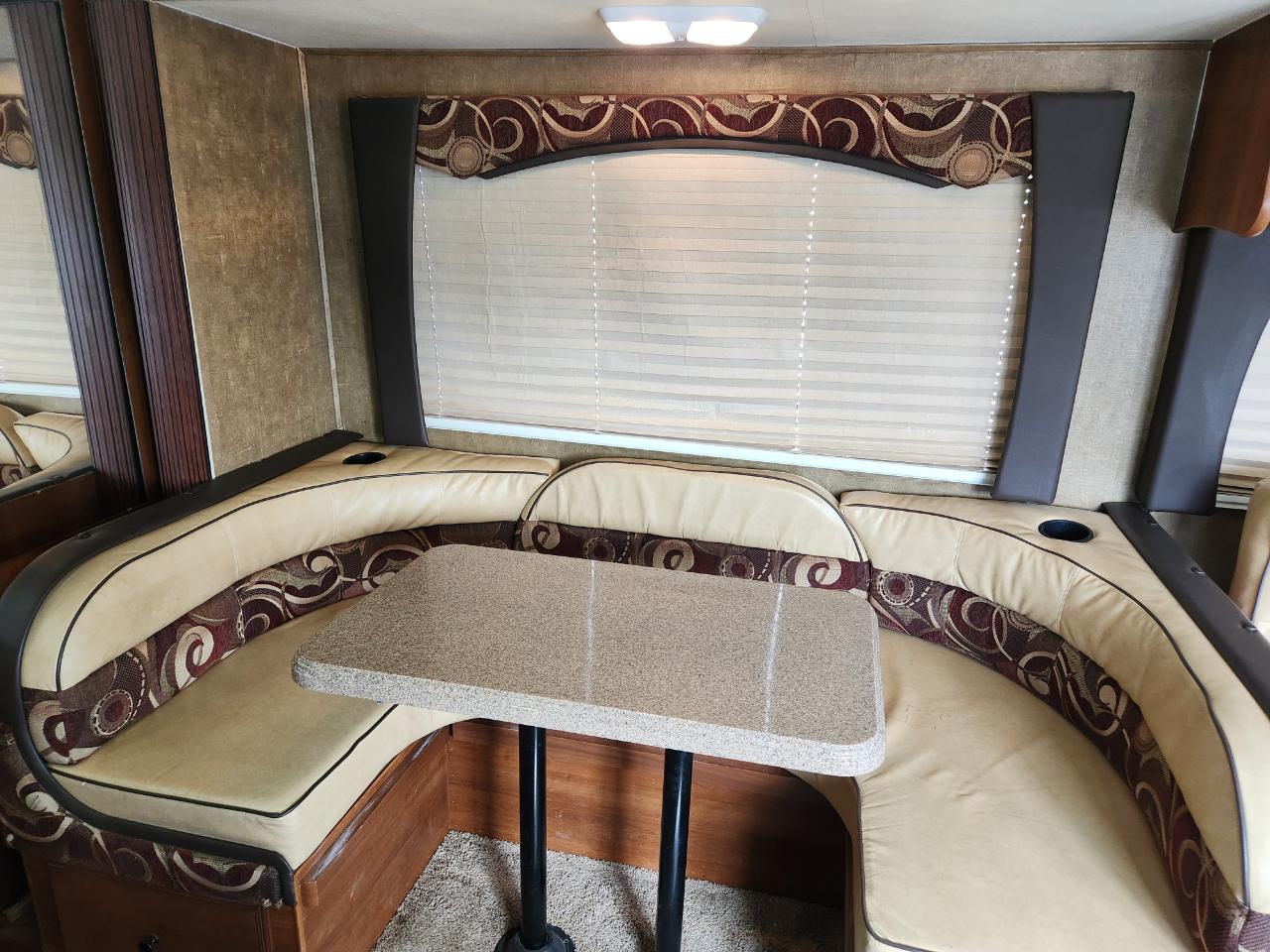 Coachmen Leprechaun  2014