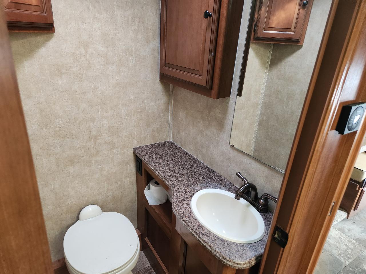 Coachmen Leprechaun  2014