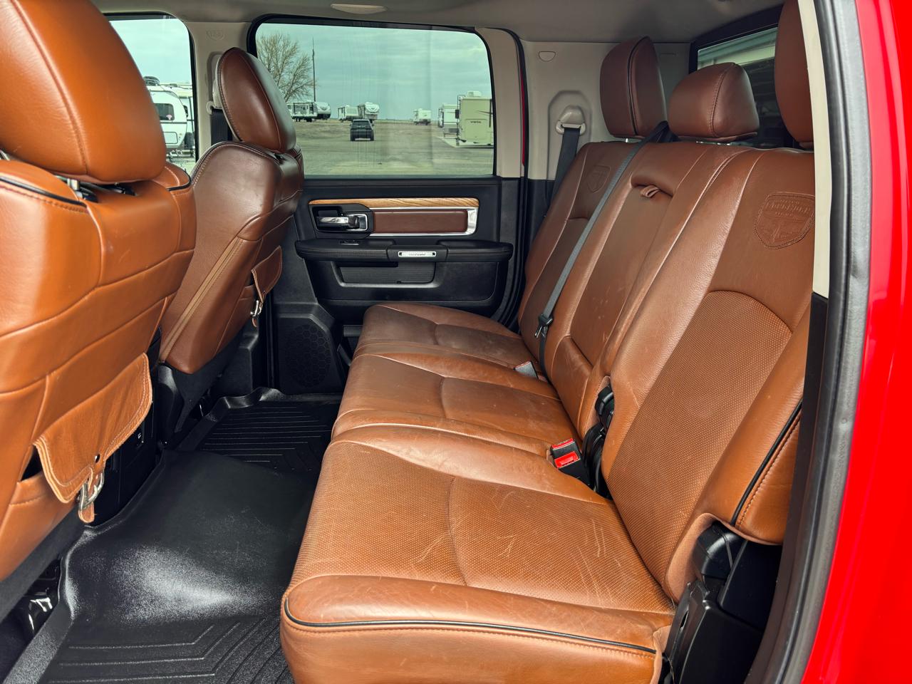 RAM 2500 4WD Mega Cab 160.5" Laramie Longhorn 2013