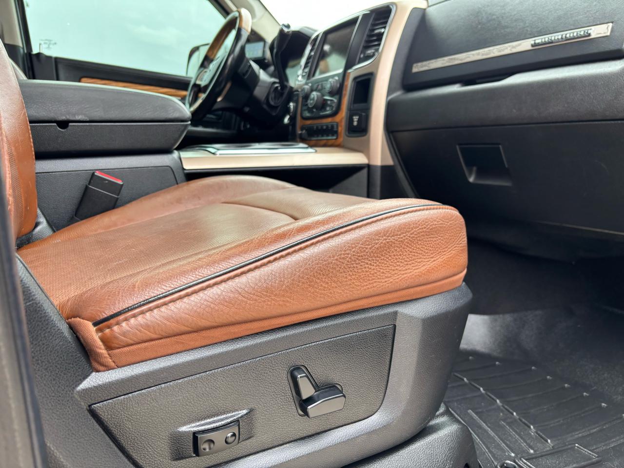 RAM 2500 4WD Mega Cab 160.5" Laramie Longhorn 2013