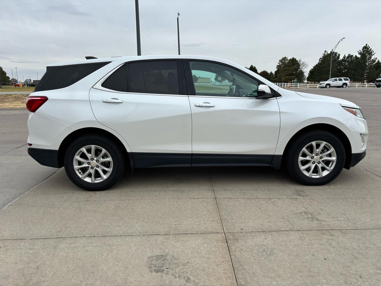 Chevrolet Equinox AWD 4dr LT w/1LT 2019