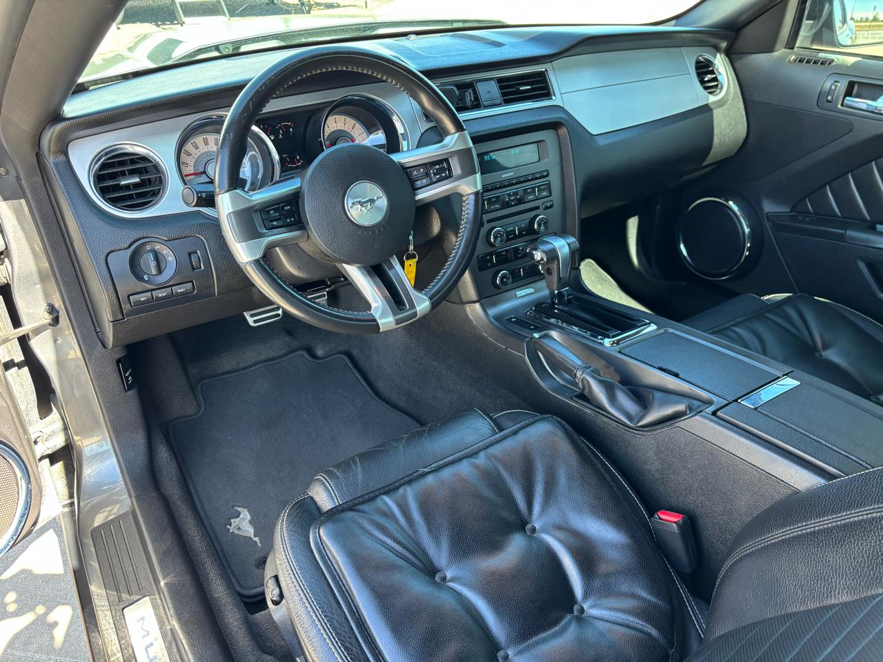 Ford Mustang 2dr Cpe V6 2011