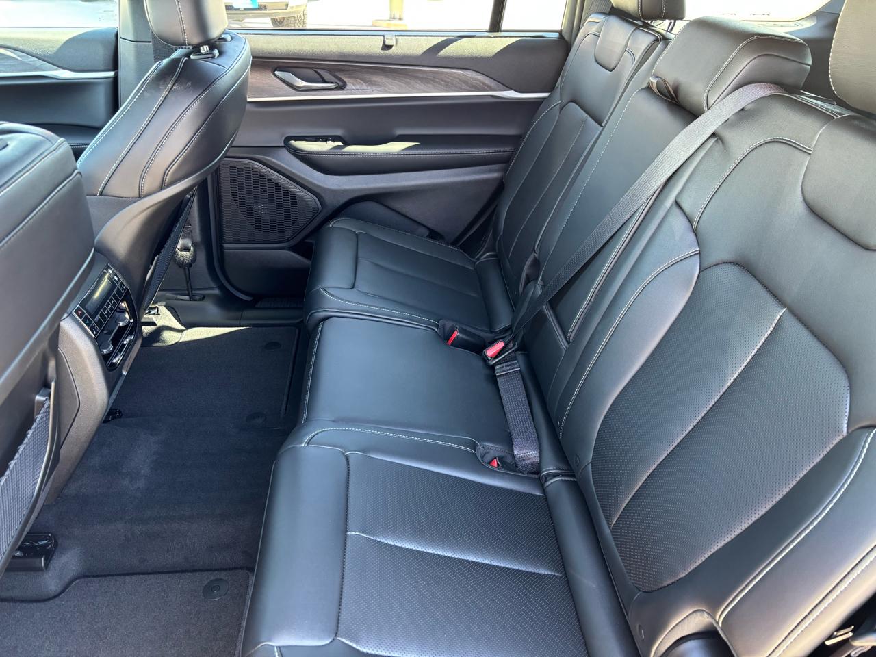 Jeep Grand Cherokee L Limited 4x4 2025