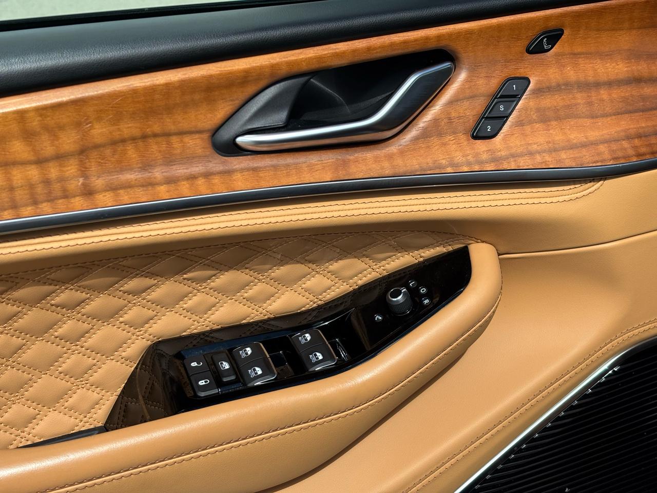 Jeep Grand Cherokee L Summit Reserve 4x4 2024