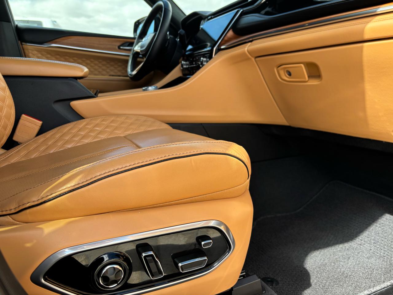 Jeep Grand Cherokee L Summit Reserve 4x4 2024