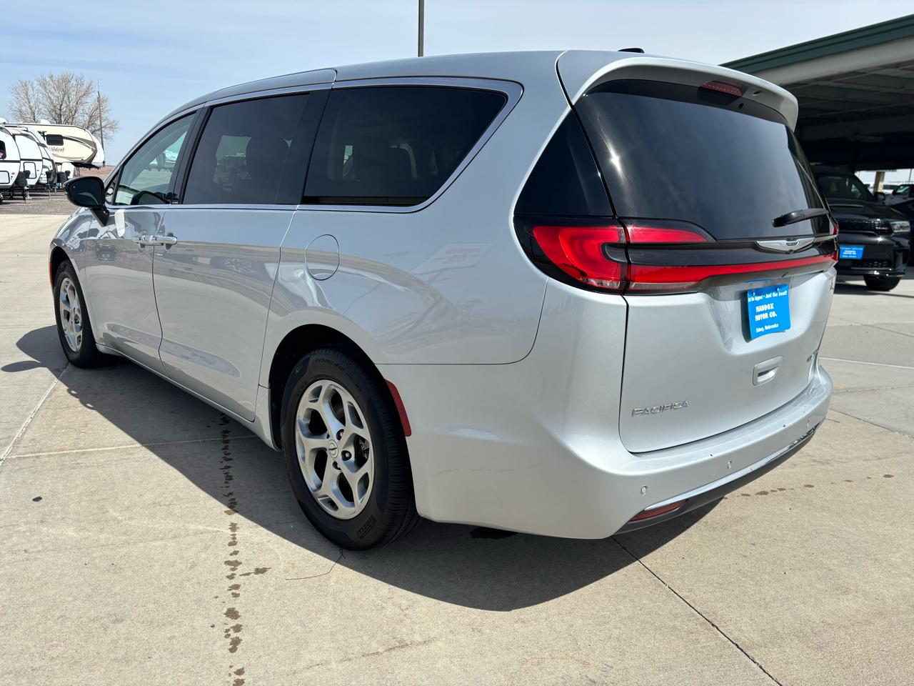Chrysler Pacifica Limited FWD 2024