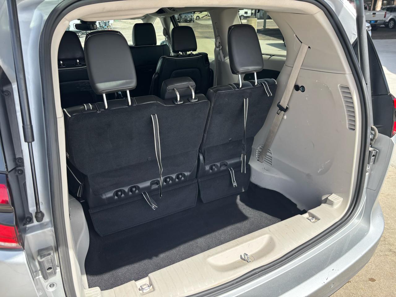 Chrysler Pacifica Limited FWD 2024