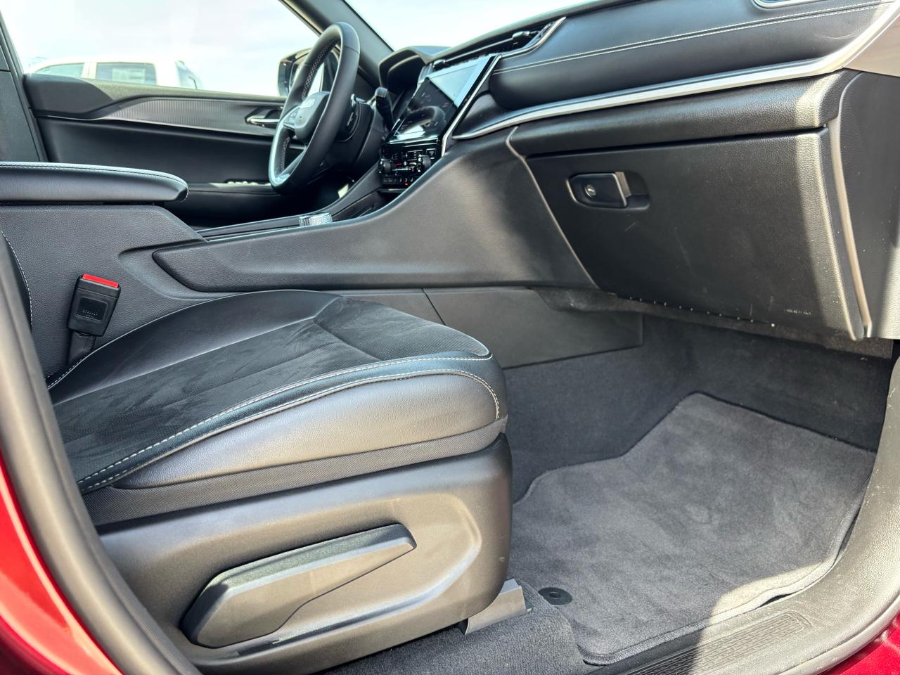 Jeep Grand Cherokee Altitude 4x4 2024