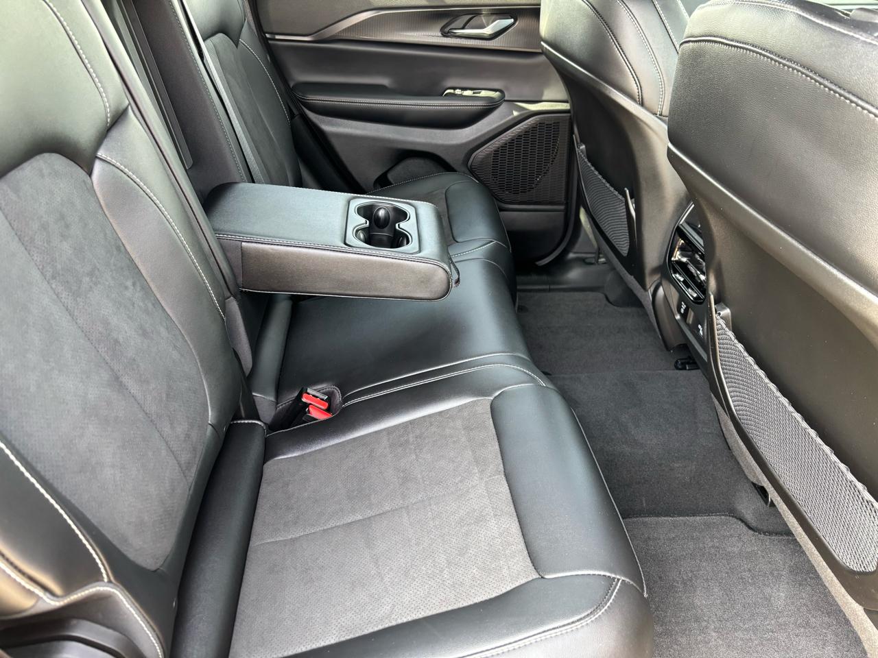 Jeep Grand Cherokee Altitude 4x4 2024