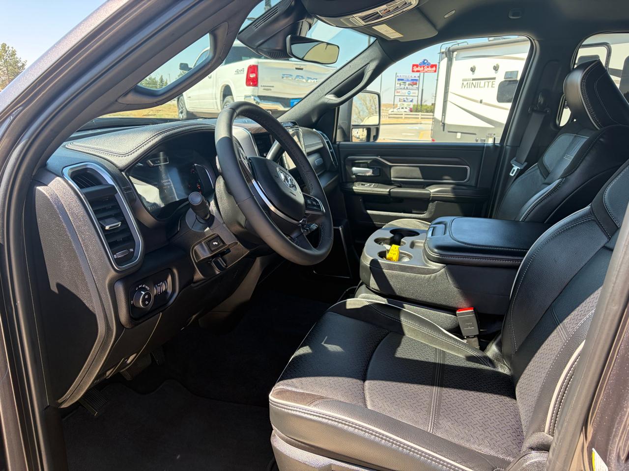 RAM 2500 Laramie 4x4 Crew Cab 6'4" Box 2026