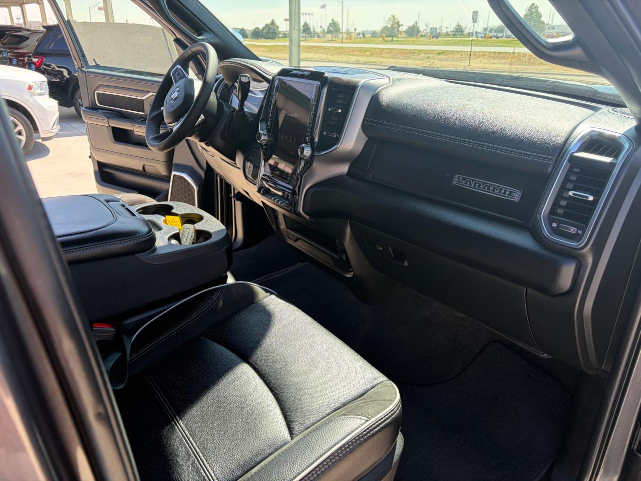 RAM 2500 Laramie 4x4 Crew Cab 6'4" Box 2026