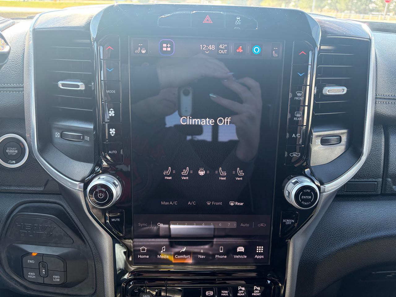 RAM 2500 Laramie 4x4 Crew Cab 6'4" Box 2026