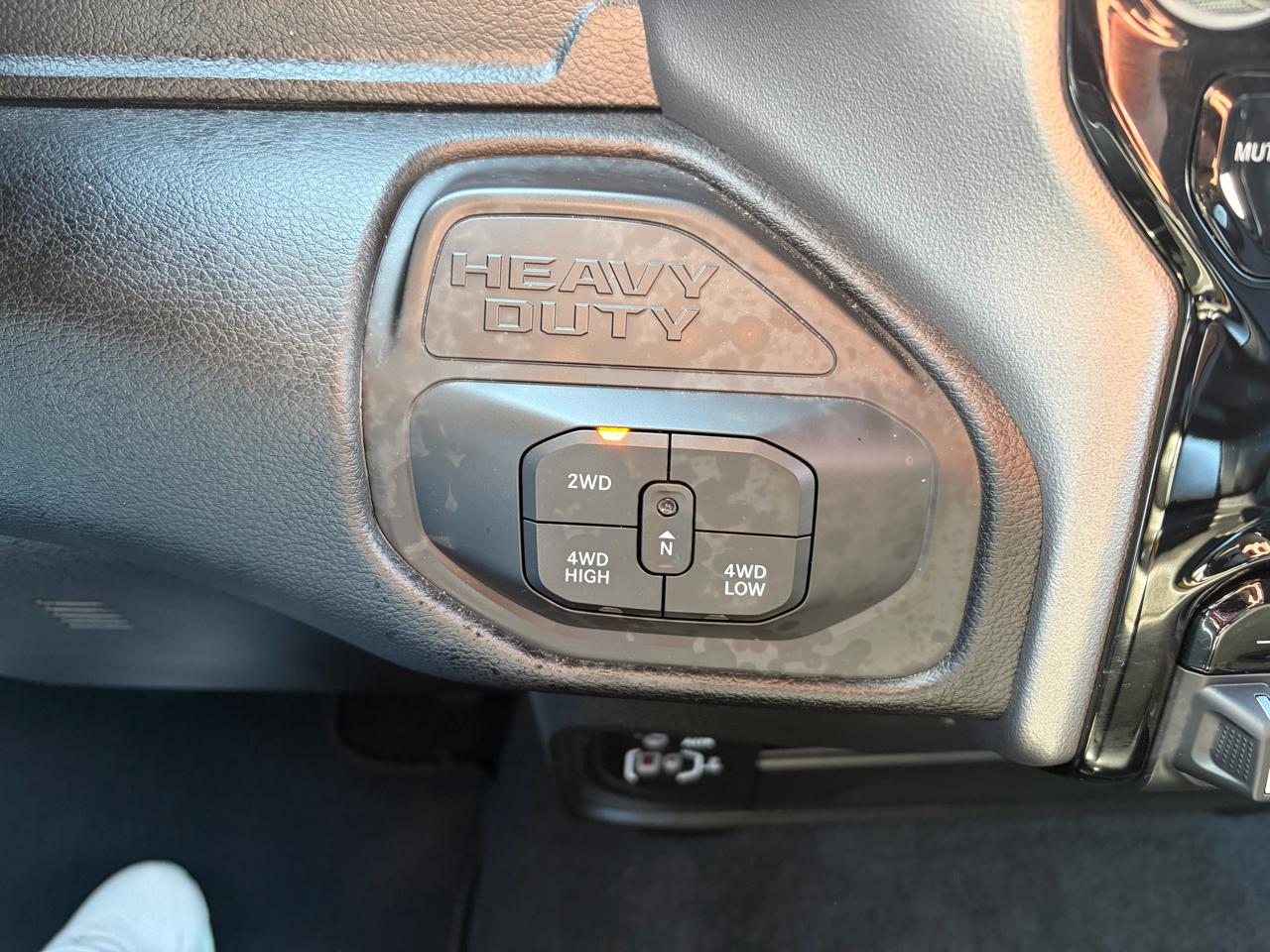 RAM 2500 Laramie 4x4 Crew Cab 6'4" Box 2026