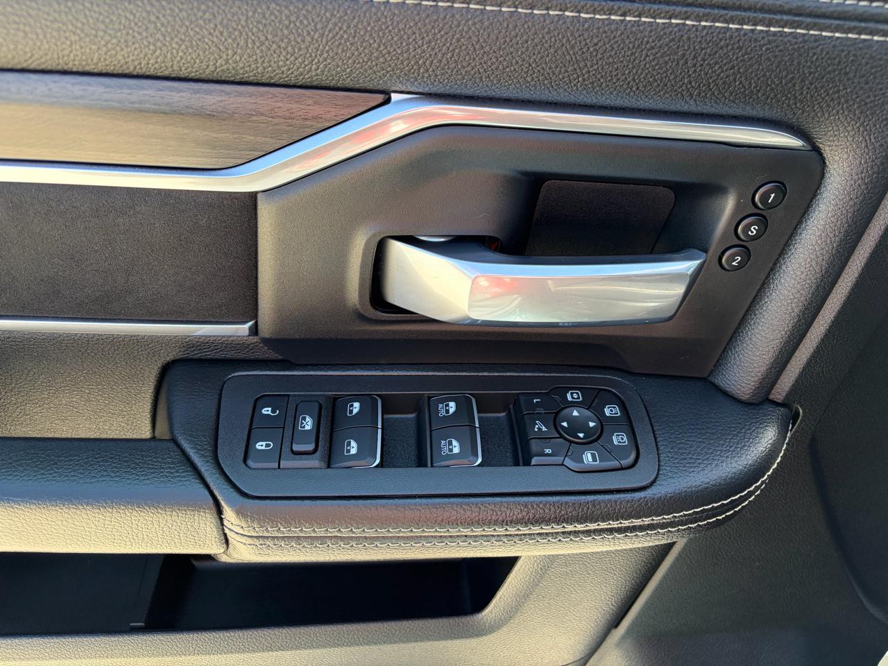 RAM 2500 Laramie 4x4 Crew Cab 6'4" Box 2026