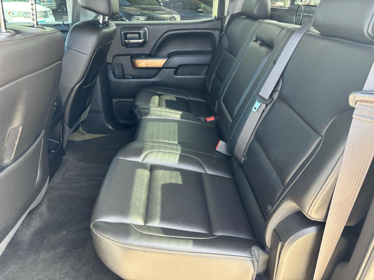 Chevrolet Silverado 1500 4WD Crew Cab 153.0" LTZ w/1LZ 2015