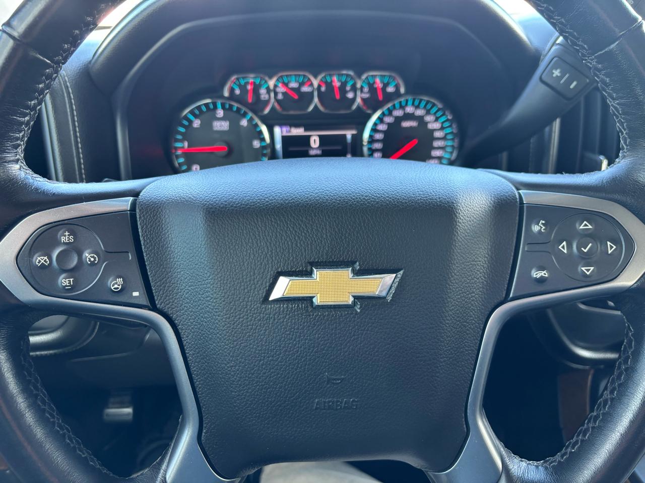 Chevrolet Silverado 1500 4WD Crew Cab 153.0" LTZ w/1LZ 2015